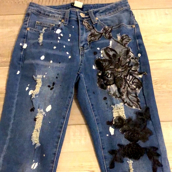 😎 embellished skinny jeans 👖 - Picture 9 of 15